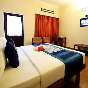 Hotel Oyo 2887 Sn International